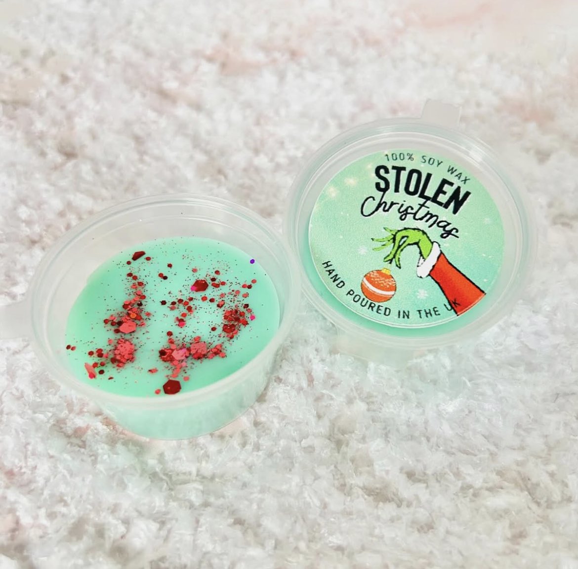 smallworld_cc's tweet photo. “It’s because I’m green, isn’t it?” 🎄 ✨ #candle #waxmelt #soywax #uk #scented #gift #present #disney #inspired #handpoured #uk #etsy #diffuser #waxpot #roomspray #stickers #glasscup #TheGrinchInMe https://t.co/wDzI2tfd6D