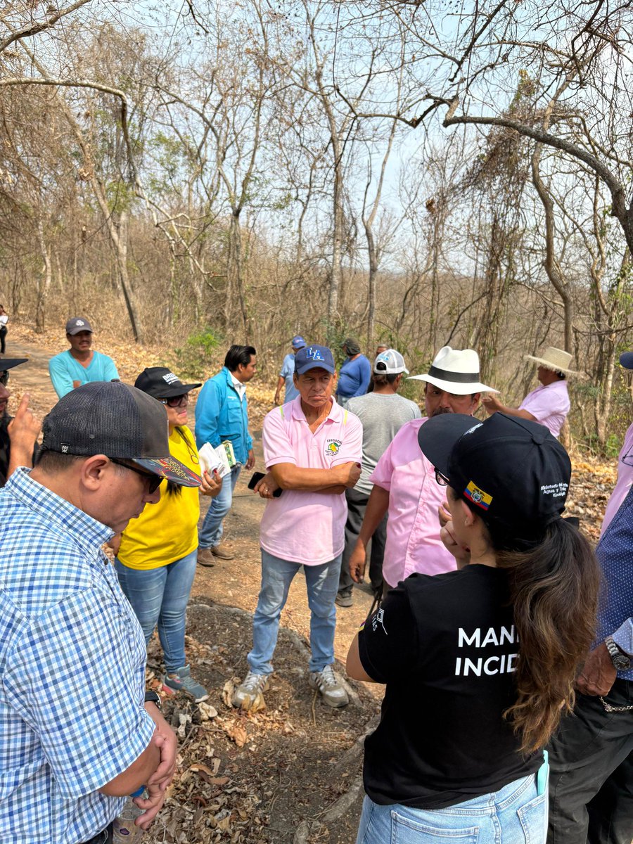 #FIASNews | En el Área de Conservación La Esperanza se socializó el Acuerdo Interministerial sobre el Manejo Integral del Fuego y la Guía Legal de Procedimientos Sancionatorios frente a Incendios Forestales. Conoce más en: fias.org.ec/noticias/