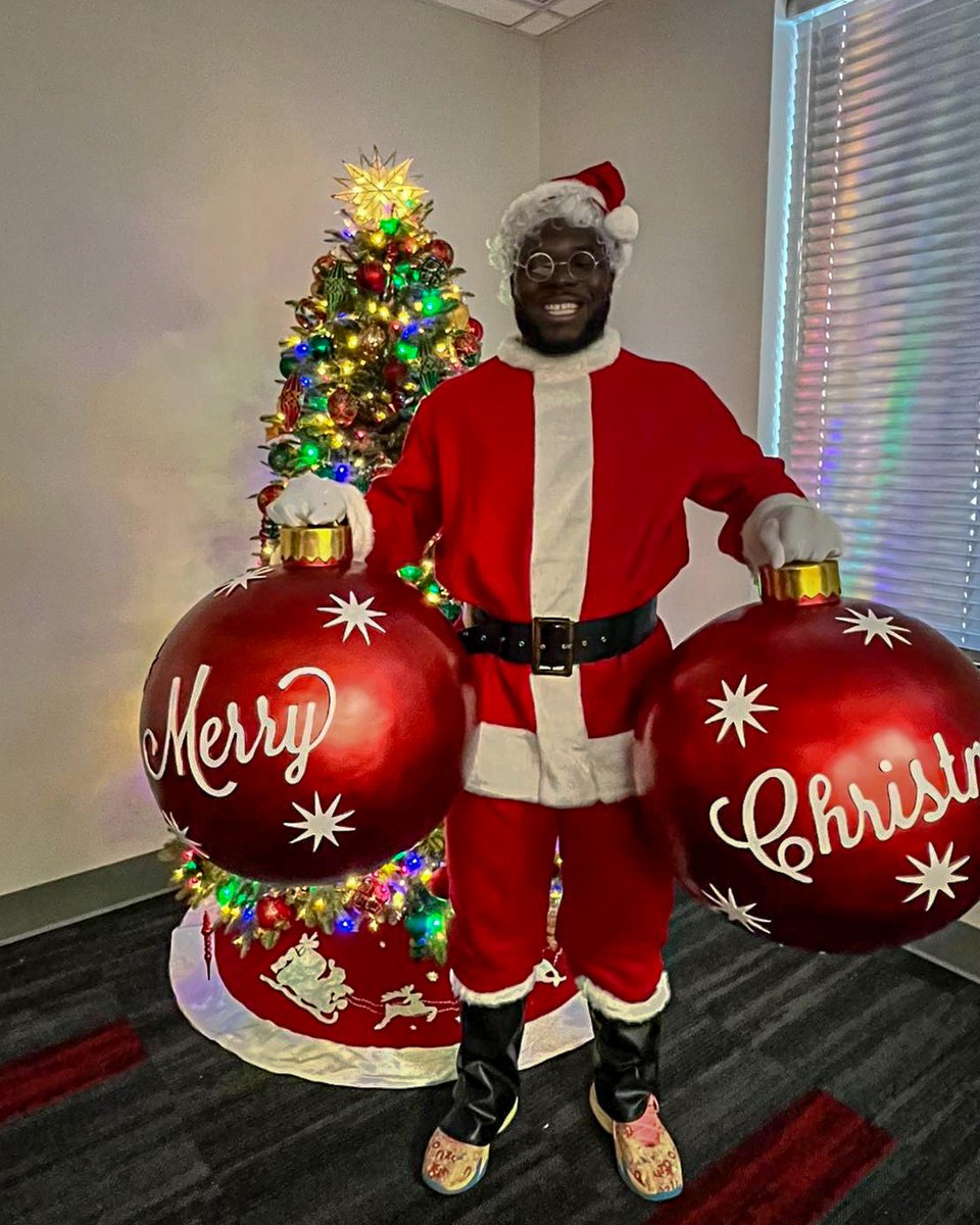 CleGuardians's tweet photo. Big Christmas fan, that Big Christmas. 🎅

#ForTheLand https://t.co/eY15hM8MRB