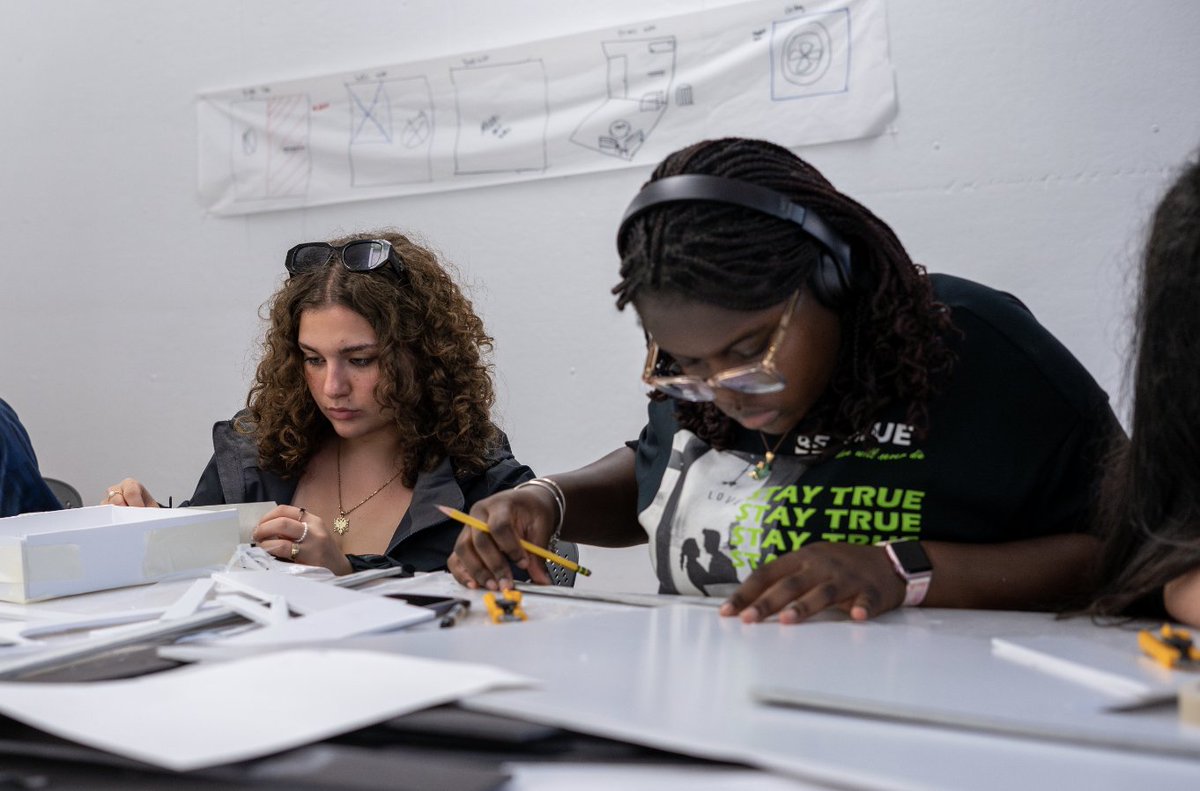 wentworthinst's tweet image. SummerFAB is our summer program for rising juniors and seniors in high school who are Boston residents or attendees of Boston Public Schools. 

Learn more: ow.ly/YWUA50UrbBP 

#WentworthInstituteofTechnology #UniversityofOpportunity #PreCollegePrograms