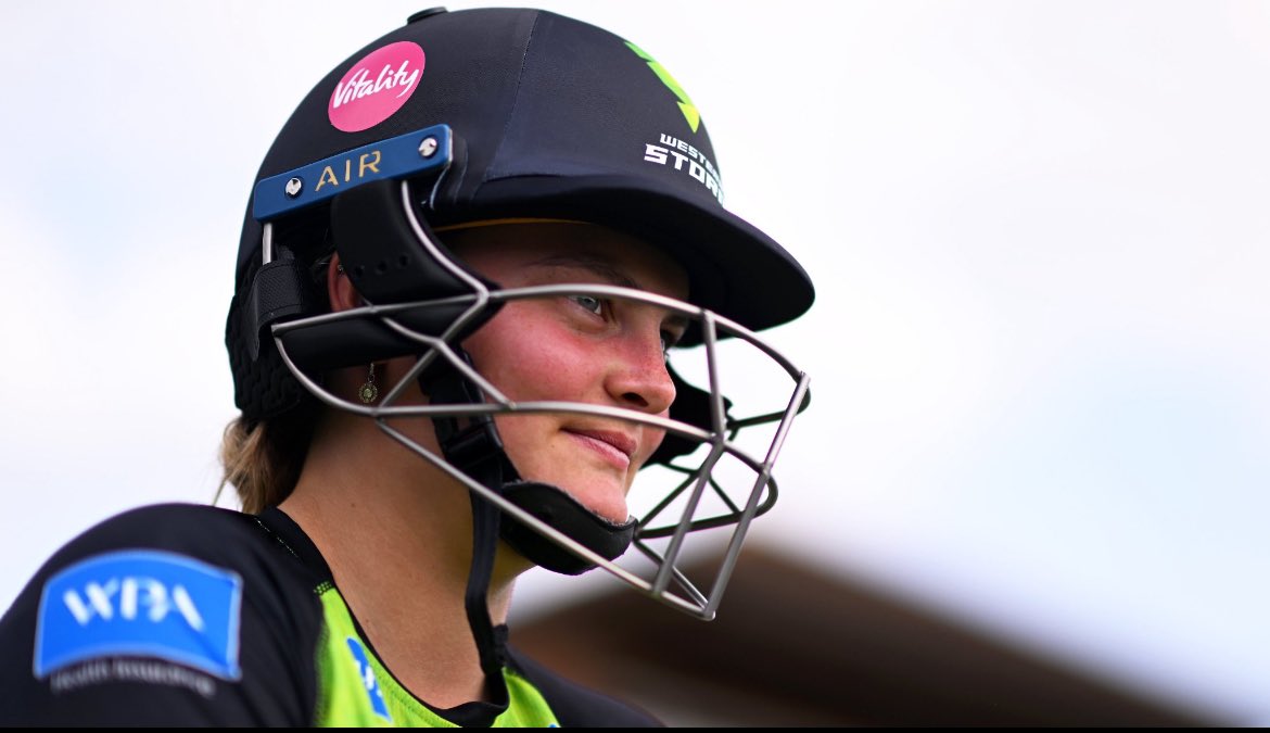 Congrats to <a href="/Gloscricket/">Gloucestershire Cricket</a> very own <a href="/Dani_Gibson01/">Danielle Gibson</a> on her selection on in the <a href="/wplt20/">Women's Premier League (WPL)</a> for the Gujarat Giants.

Congrats 🙌 

#Gowell