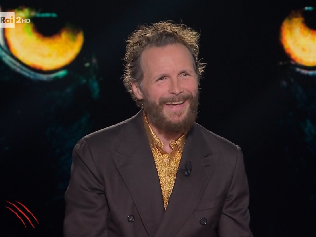 Che spettacolo l'intervista di #Jovanotti a #Belve. Ironico, profondo e per nulla costruito. Il paragone con il divismo imperversante è impietoso. Fortunati come generazione a poterci ispirare a questi modelli positivi, anche esteticamente quando madre natura ce lo permetteva. 😄