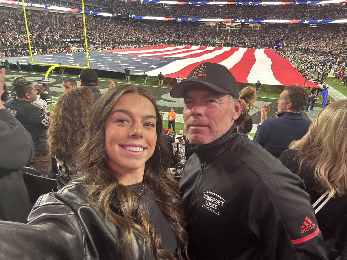 Kristin Barnson tweet media