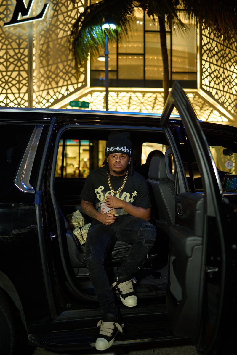 Im addicted to this bread 💰, you see my finger itch 🏆💤