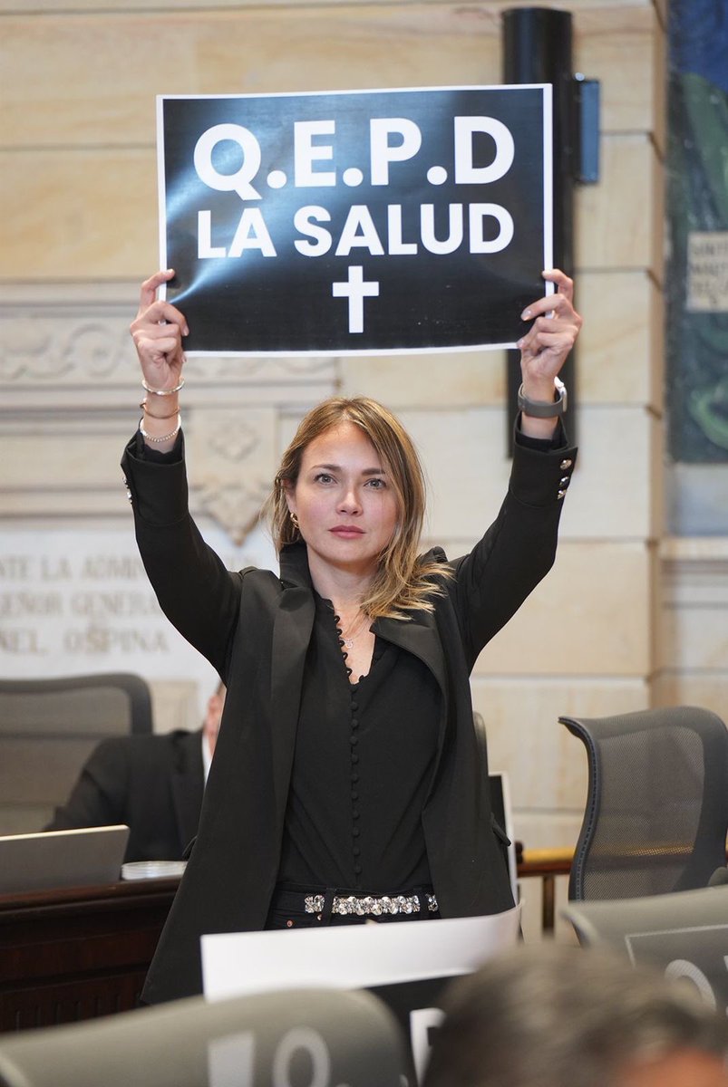 kroarbelaez's tweet photo. Q.E.P.D la salud de los colombianos. https://t.co/eBrEp3J33D