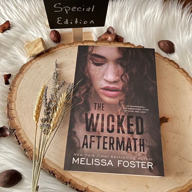 How GORGEOUS is this Limited Edition Paperback Copy of The Wicked Aftermath by Melissa Foster. 
Do you collect limited or special edition covers? Do you have a favorite?
amzn.to/3AXZABe
#nadinebookaholic
#bookmail