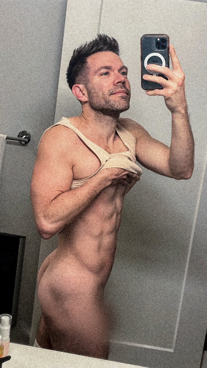 afunctioninggay's tweet photo. Have you listened to my new podcast HOMOPHONIC yet?  The first FIVE episodes are available to stream now on Spotify and Apple Podcasts!

SPOTIFY
https://t.co/P466ZhSUpD

APPLE PODCASTS
https://t.co/gNTEjthsA4 https://t.co/7rsYxmii35
