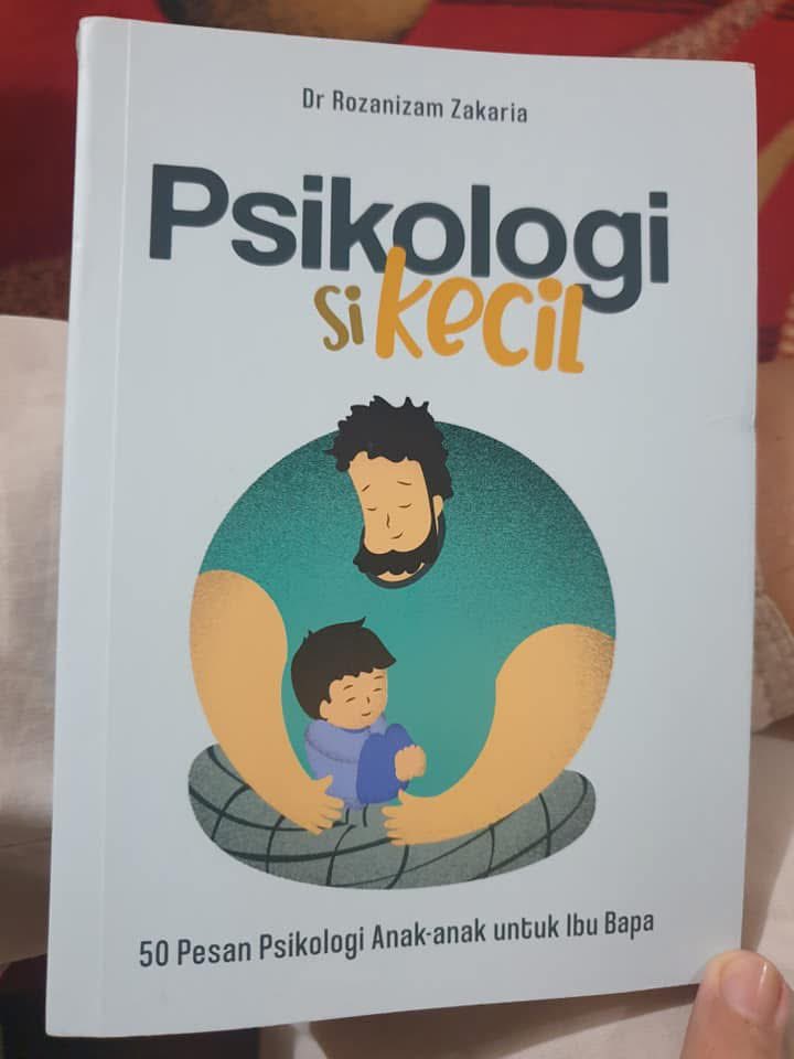 n_azzurajafri's tweet photo. 1) Psikologi si Kecil @DrRozanizam 
https://t.co/IkXIpDRhZ0

Penulis merupakan psikiatris kanak-kanak dan remaja. Buku ni sangatlah praktikal dalam tips-tips yang dikongsi

Bantu parents faham perspektif anak dan muhasabah diri sebagai parents dalam menjalankan tanggungjawab https://t.co/S429OlOemX