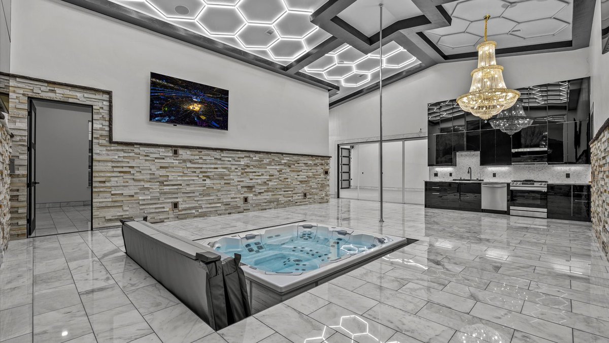 This Colorado home embodies the spirit of “we aren’t here for a long time, just a good time”

Currently listed for only $1,600,000 in Grand Junction, CO