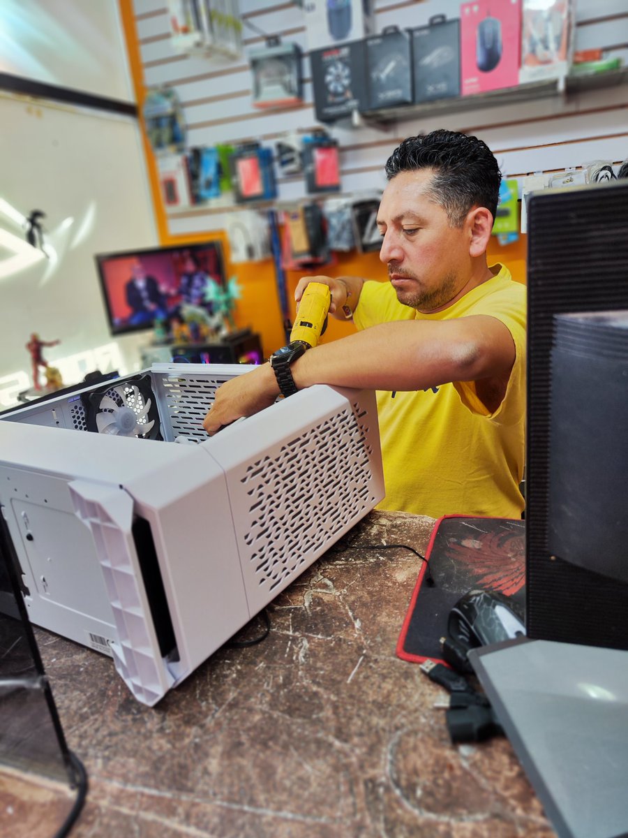 Royaltech tweet media