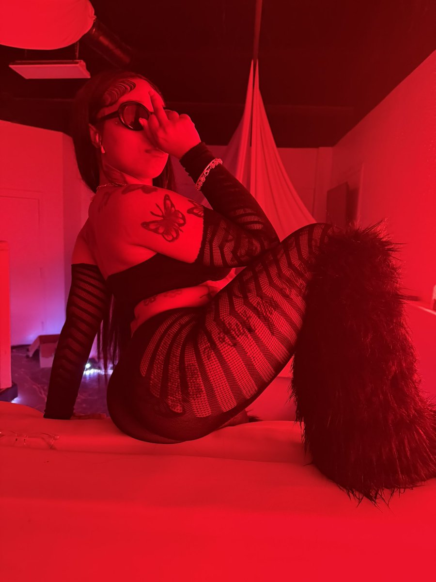 LastarDreamm's tweet photo. Lil mama a party girl💞🔥 https://t.co/2GygCrrfde