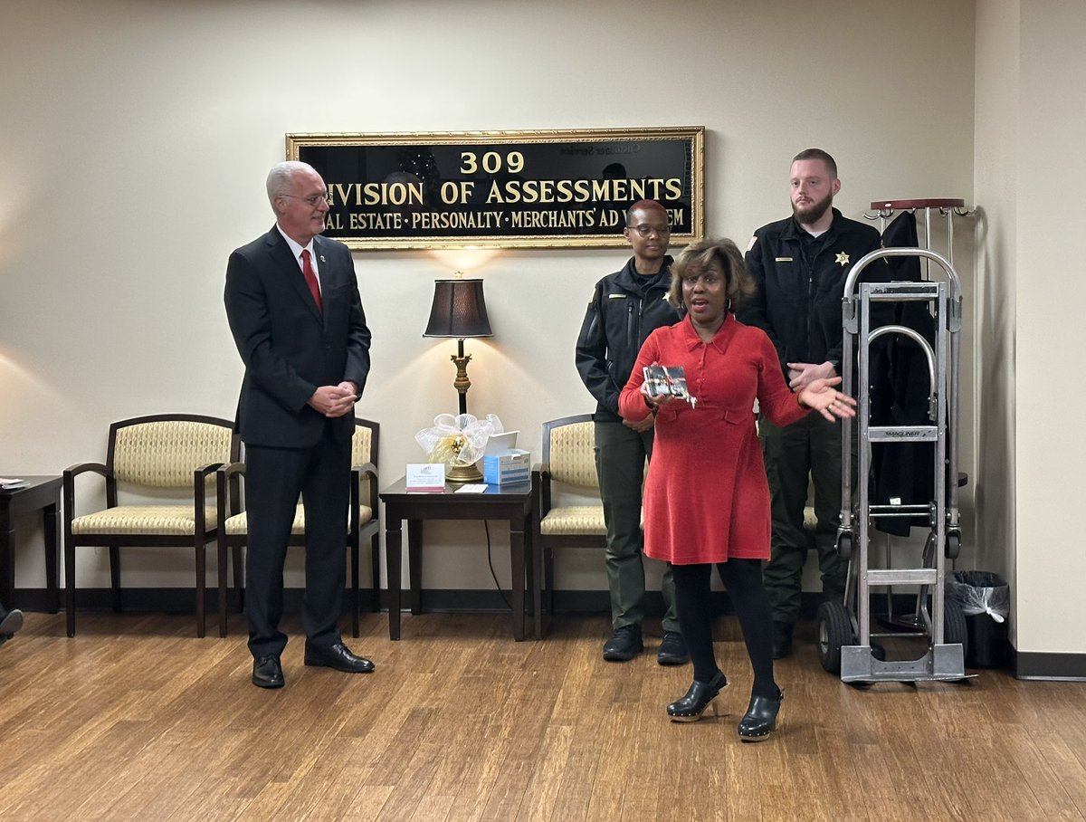 DaronHall7's tweet photo. Thankful for the support of the @NSHPropAssessor and the Assessor’s Office for their annual donation of toys, games, and gift cards to the @LastMinToyStore. https://t.co/Rps6pMuPIX