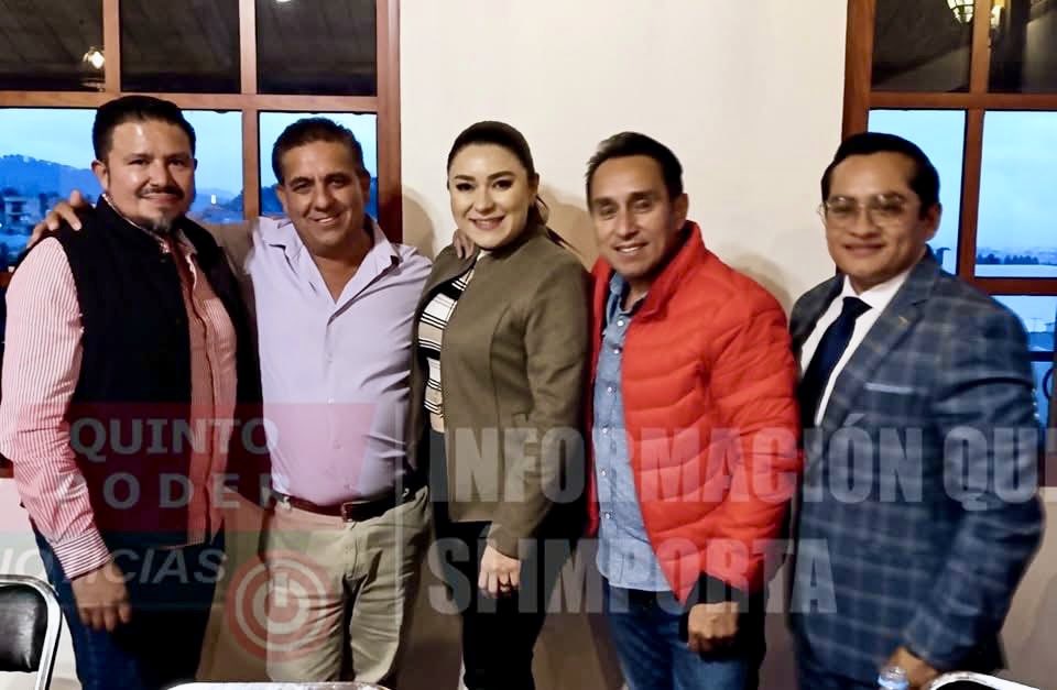 SoyPavelGaspar's tweet image. 🎄✨ En el encendido del árbol navideño en #Ahuazotepec junto al presidente Alfredo Ramírez. Gracias a Lázaro Hernández por representarme. 🌟🎅 

#EspírituNavideño #Puebla