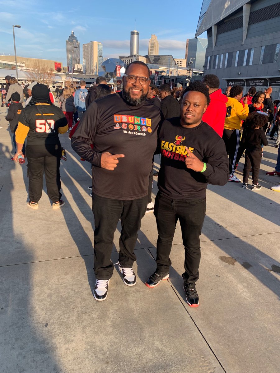 jarredsmoore's tweet photo. One thing about it, @abernardyoung consistently supports and shows love to everybody. #OneBibb https://t.co/8VvSJEERCr