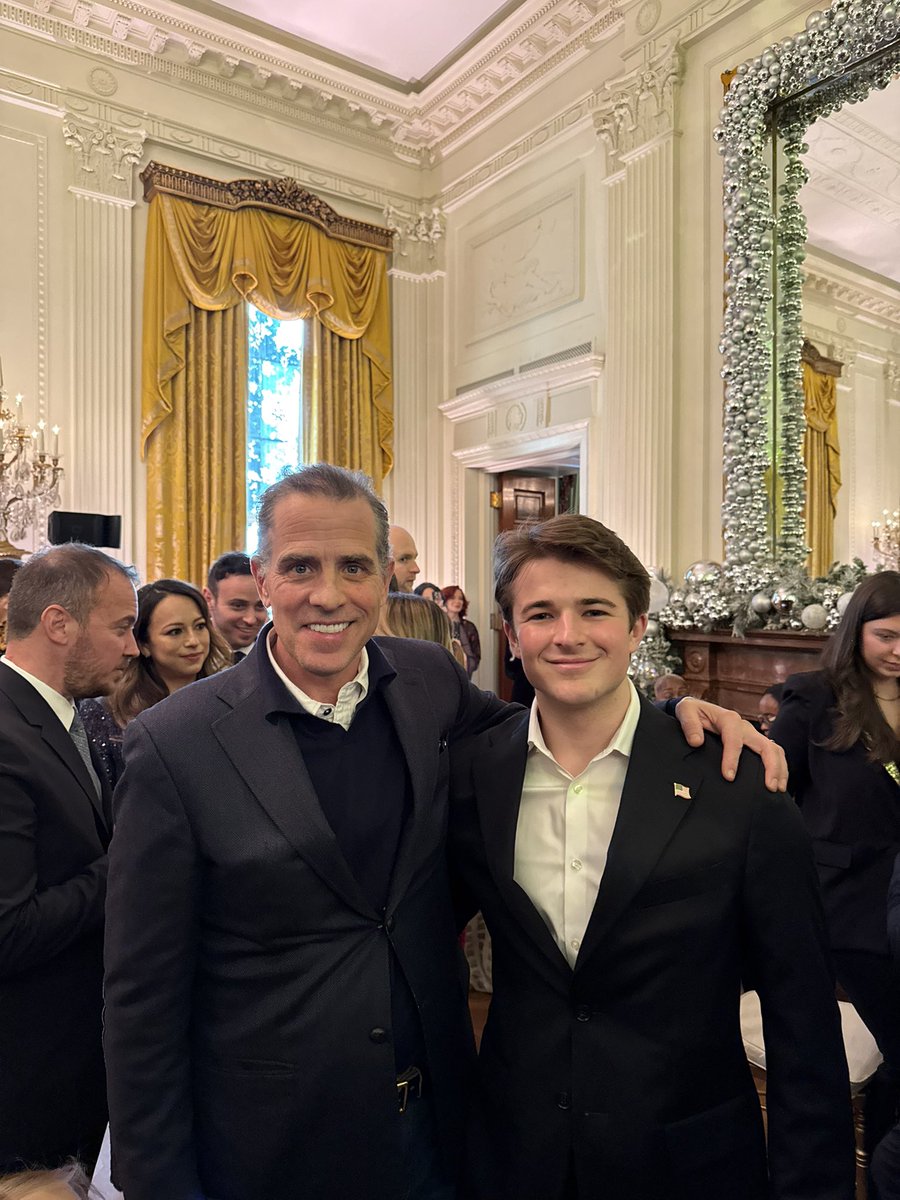 harryjsisson's tweet image. Got to meet Hunter Biden today! He’s awesome. The whole Biden family is amazing and I appreciate them a lot.