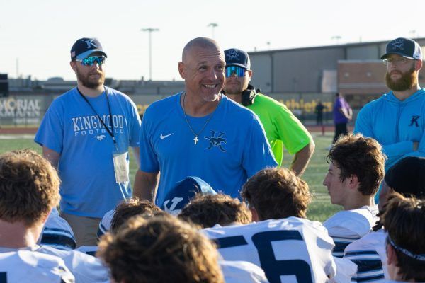 mustangmon's tweet photo. Building Champions: Kingwood High School Football Rise &amp; Vision for the Future -- By: Tamir Shaw
Reflections: Coach Cale Melton, Varsity Coaches, Dr. Michael Nasra &amp; Varsity Seniors
@HumbleISD_KHS @HumbleISD

https://t.co/SDAe4ANX2S https://t.co/dCXqdDINMa