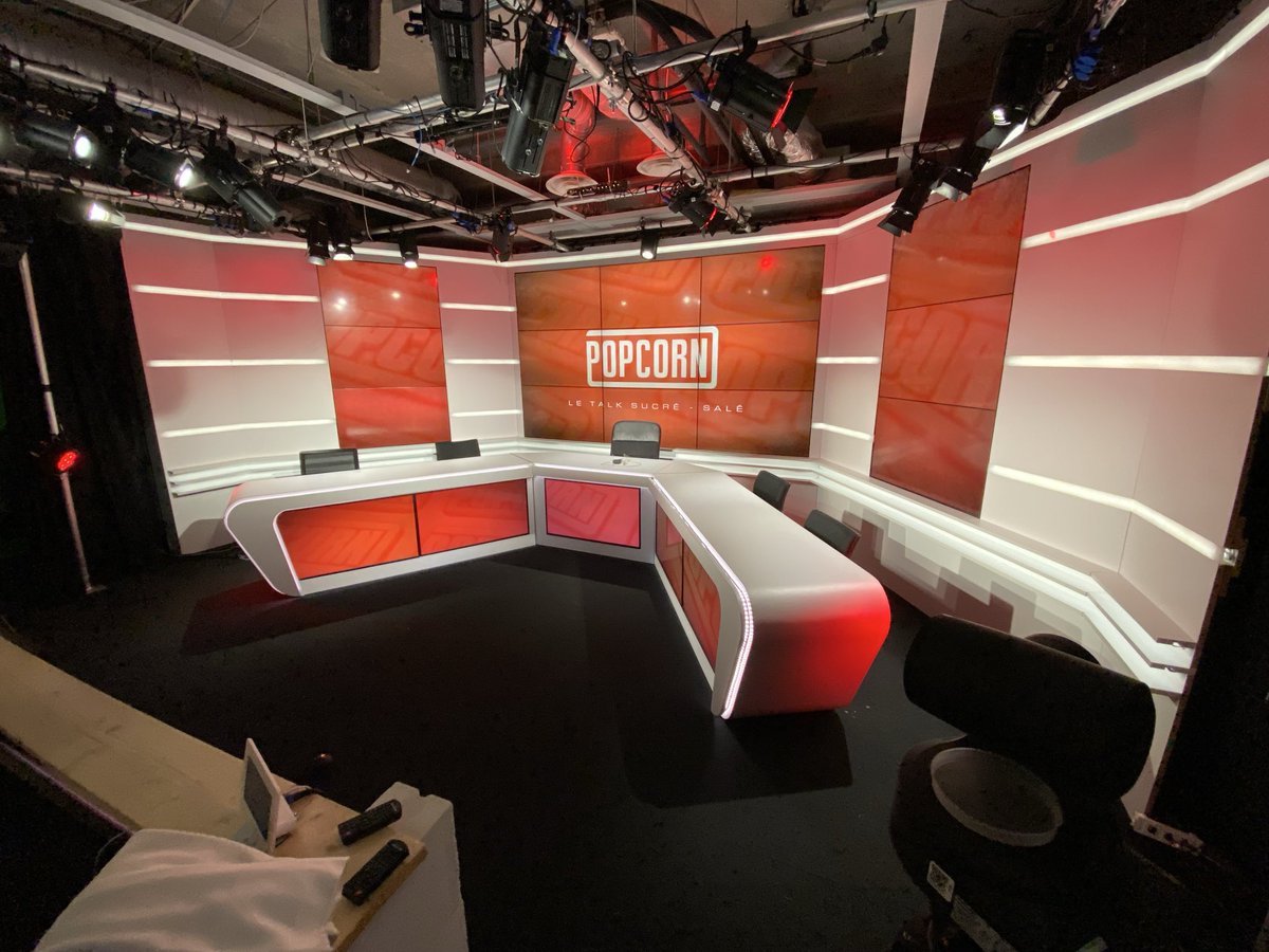 Petite anecdote sur #Popcorn
Un soir de mars 2022, l’électricité sautait à l’Arena, et la décision fut prise de changer de plateau. 
Ils ont failli tourner au 1.3, juste après Le Récap du soir. Alors, on a sorti une session en 10 minutes mais qui n’a jamais été vue.