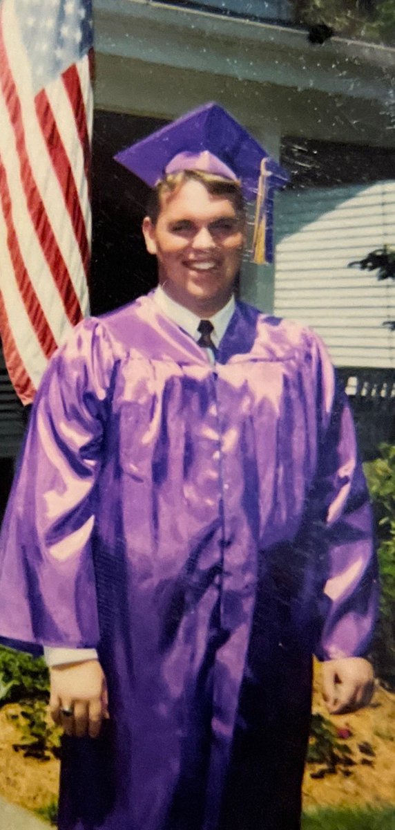 Congratulations to my friend and wingman Joe Roberts of the <a href="/ohioiaaa/">OIAAA</a> on receiving the NIAAA Bruce Whitehead Distinguished Service Award tonight in Austin, Texas! He was a legend back in the day from Lexington, Ohio and now he is one of the top ADs in the nation! <a href="/KRoberts_77/">Kendra Roberts</a>