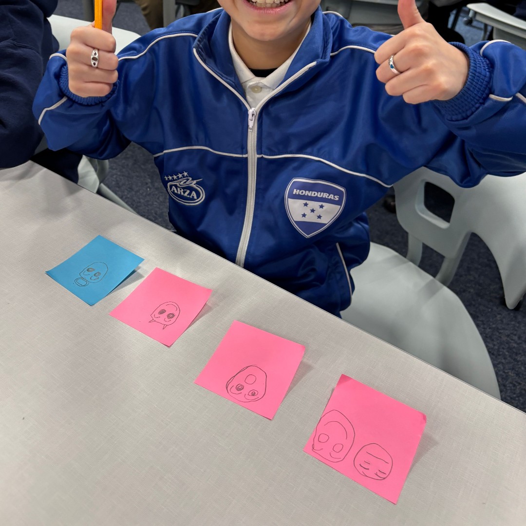 project_lbrtd's tweet image. Thanks to our friends at #ImmigrantPsychNetwork, our newcomers learned valuable coping strategies for stress &amp;amp; anxiety! They worked on identifying emotions &amp;amp; discussed healthy ways to manage them. 💙

#MentalHealth #CopingSkills #ImmigrantYouth #ProjectLibertad #SupportImmigrants