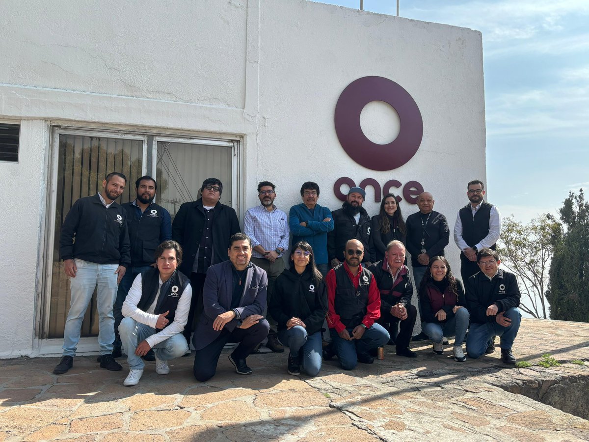 rturrent's tweet photo. Visitamos al equipo de la estación de transmisión de @CanalOnceTV en el cerro del Chiquihuite. Es impresionante el trabajo que realizan para mantener las transmisiones 24 horas al día, 365 días del año. Sin lugar a dudas son #OrgulloOnce.
Muchas gracias por recibirnos. https://t.co/4xSt5mXSpW