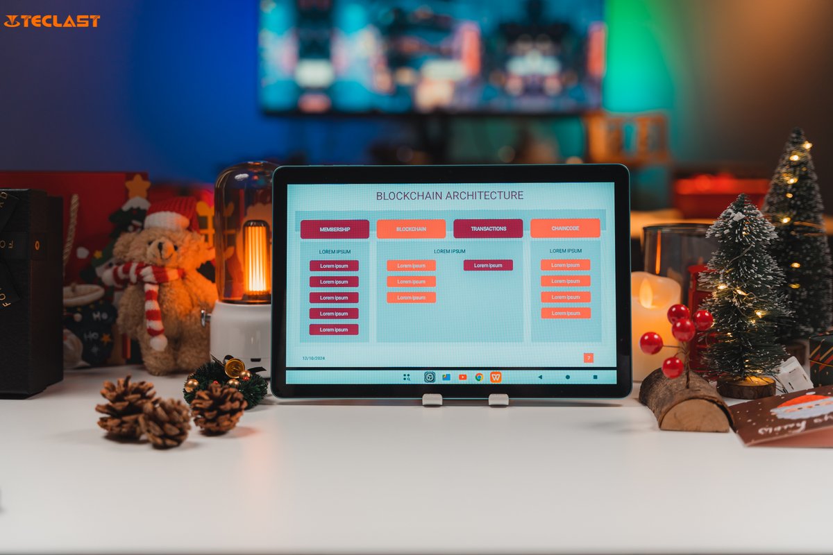 TeclastOfficial's tweet photo. 🎅Feel the smoothness of P50AI's 11-inch 90Hz Display – every game, every video, feels like a holiday treat! 🎮🎄
Get it：https://t.co/mDUNuu10JS
#TechGiftGiver #T50AI #Teclast #Tablet #tech #techlife #christmas https://t.co/QgxQiZaXq2
