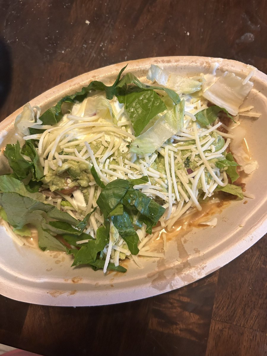 Not_Your_Mom828's tweet photo. @ChipotleTweets Your bot isn’t working. This is just sad. And yes of course it was a pick up order. https://t.co/HZEw2rj0lr