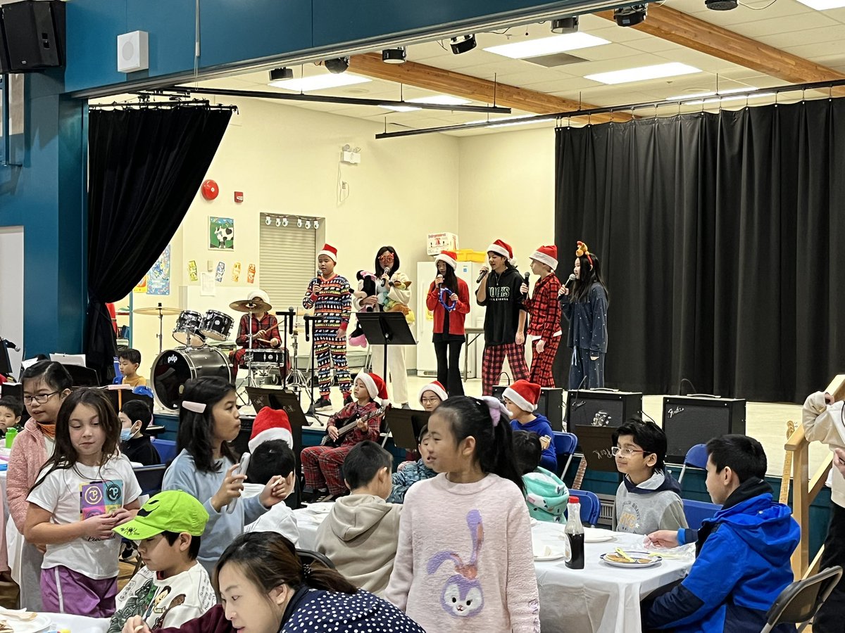 Taylor Park Elementary School Burnaby (@taylorpark_sd41) on Twitter photo What an Amazing community event at Taylor Park today! Our Annual Pancake breakfast with special guests Santa and our very own Rock Band singing some Winter classics! <a href="/burnabyschools/">Burnaby Schools</a> What an Amazing community event at Taylor Park today! Our Annual Pancake breakfast with special guests Santa and our very own Rock Band singing some Winter classics! <a href="/burnabyschools/">Burnaby Schools</a>