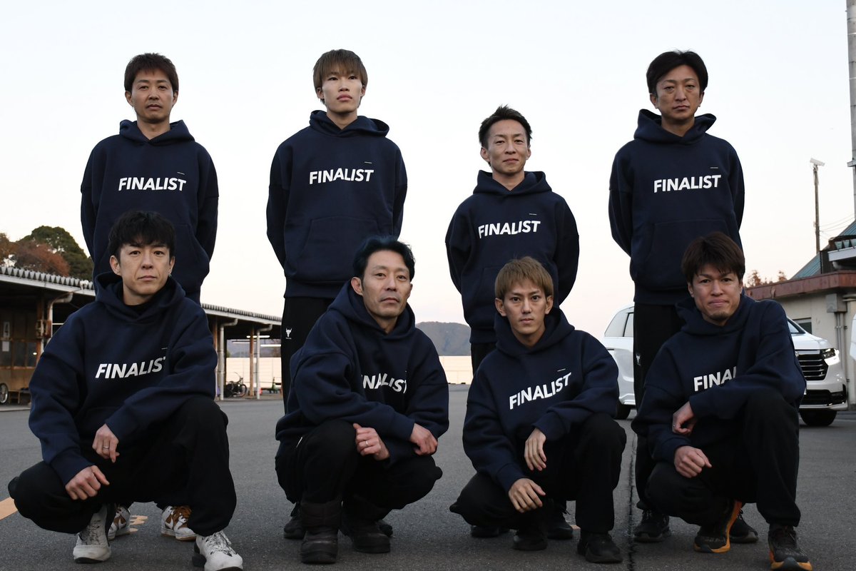 飯塚GⅠ開設記念終わりました！
グレードレース初優出出来ました🔥
ただ優勝戦は何も出来ず6着。。
スタート、位置取り、仕掛け、全てにおいて勉強になりました😭
でも初の8周回楽しかった！
また走れるように頑張ります！
皆さん応援ありがとうございました🙇🏻‍♂️
宏和さん、優勝おめでとうございます🎉✨