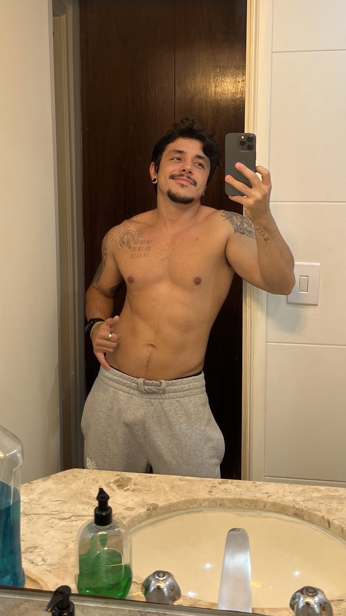 JORDAN_LOAD's tweet photo. saudades bronze ☀️ https://t.co/U2UA6T1H6F