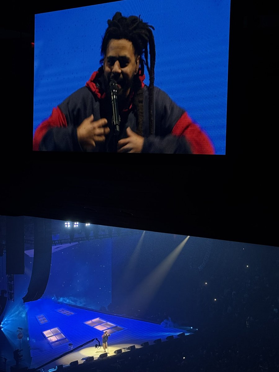 prisonmike115's tweet photo. Since everyone’s posting about J Cole performing at MSG last night I would like to make it known that I was there 🤭 https://t.co/G7wmwew91B