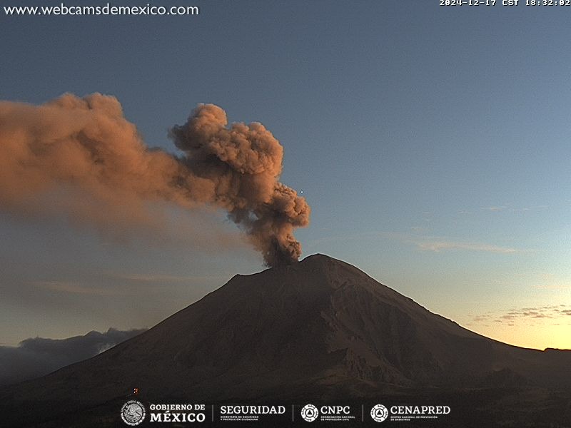 PreMxOficial's tweet image. #AVISO ⚠️ | #Exhalación MODERADA 🟡 del volcán Popocatépetl registrada a las 18:28 h. 🌋💨

⚠️ Caída de ceniza (NOR - NORESTE): #Puebla, #Tlaxcala, #Hidalgo y #Veracruz.

🚦 AMARILLO FASE 2. 🟡