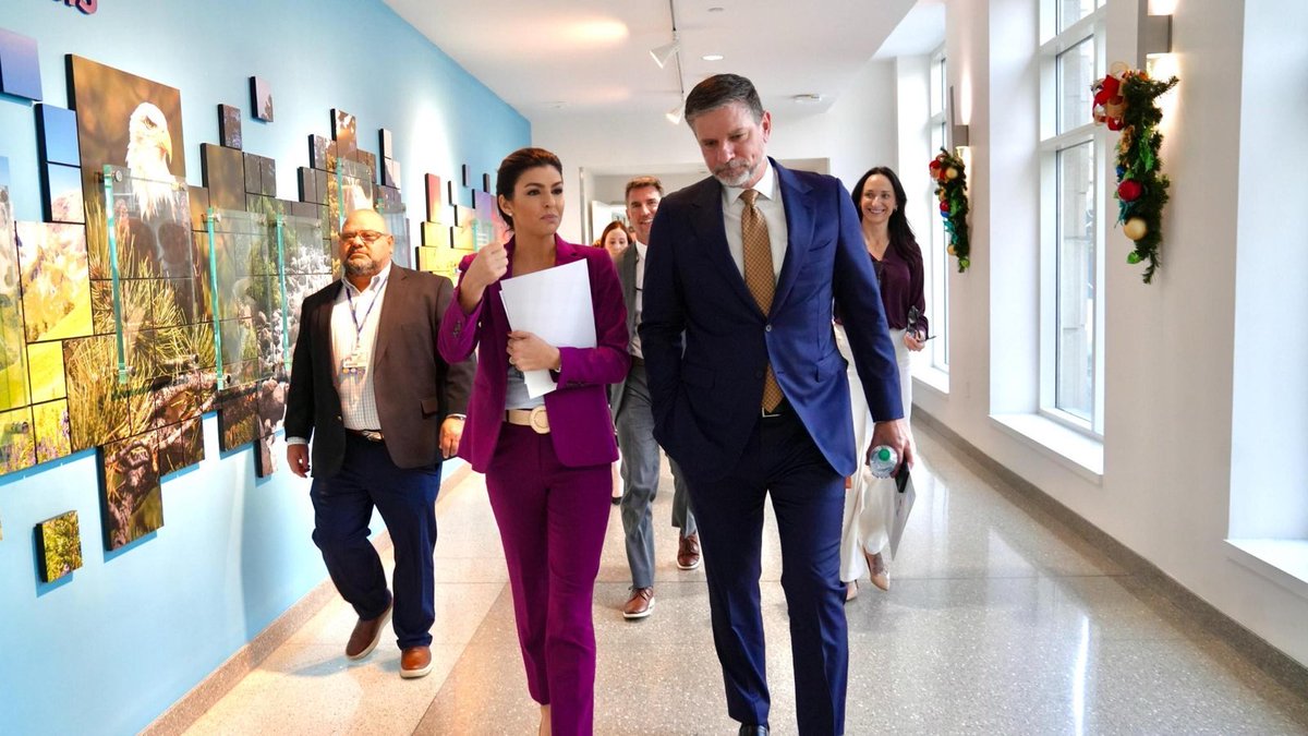 Casey DeSantis tweet media