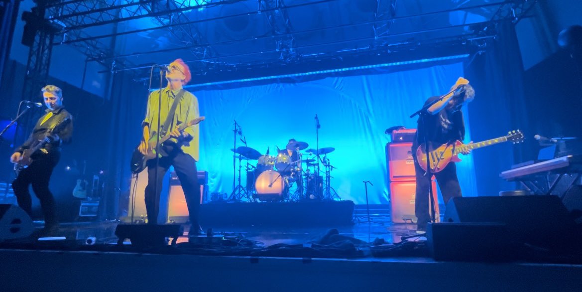 EmmaBarnfield15's tweet photo. Another solo trip has been a success! Eastbourne has been a lovely place to stay for a few days, the drive was pretty crap but it has been worth it ☺️ incredible night seeing @TravisBand , they sounded incredible and I love the lighting and background, it’s so cool! https://t.co/bdid38bmaY