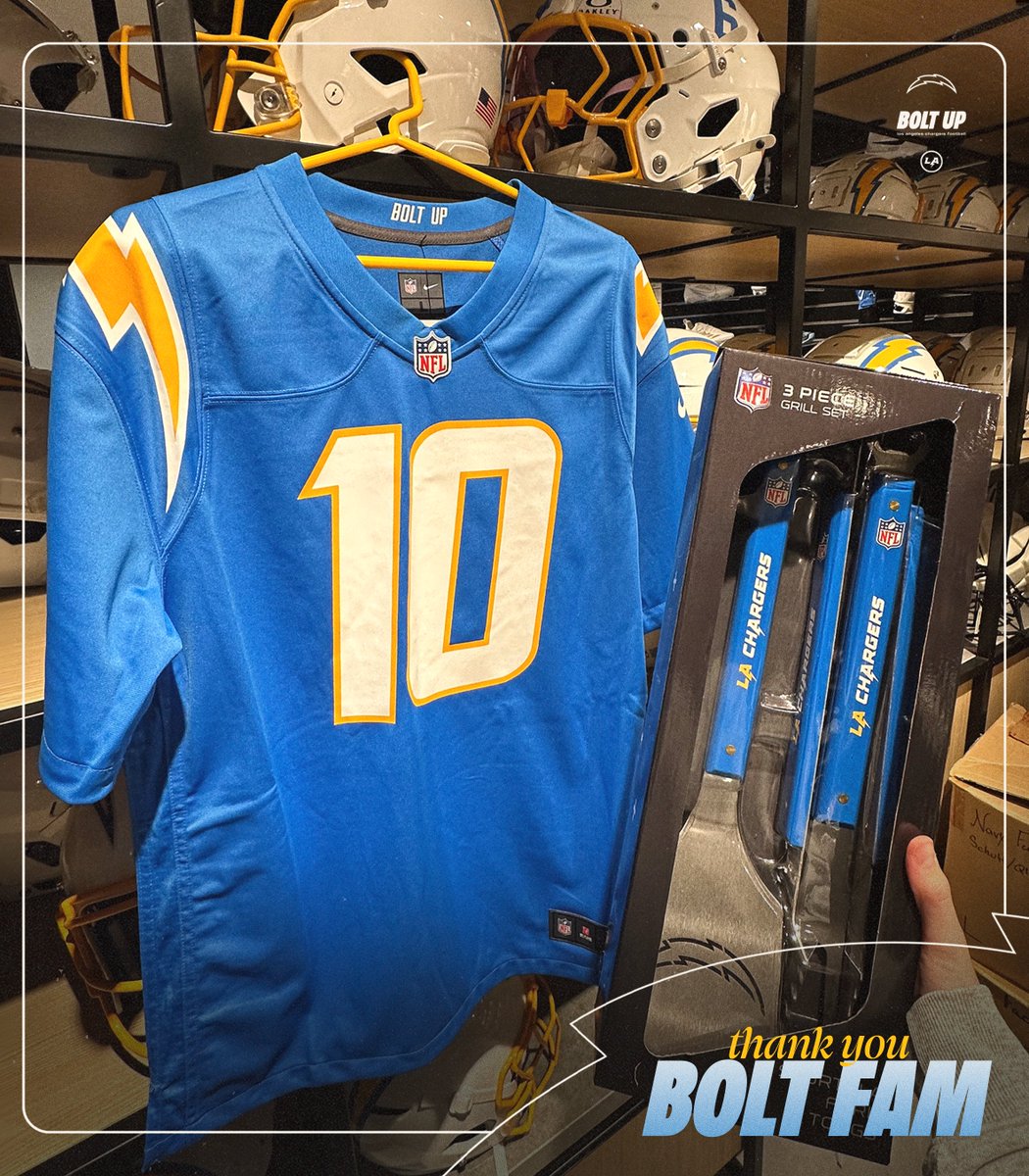 chargers's tweet image. showing luv for the fam all week long 🫶

like + repost to win the ultimate herbo set