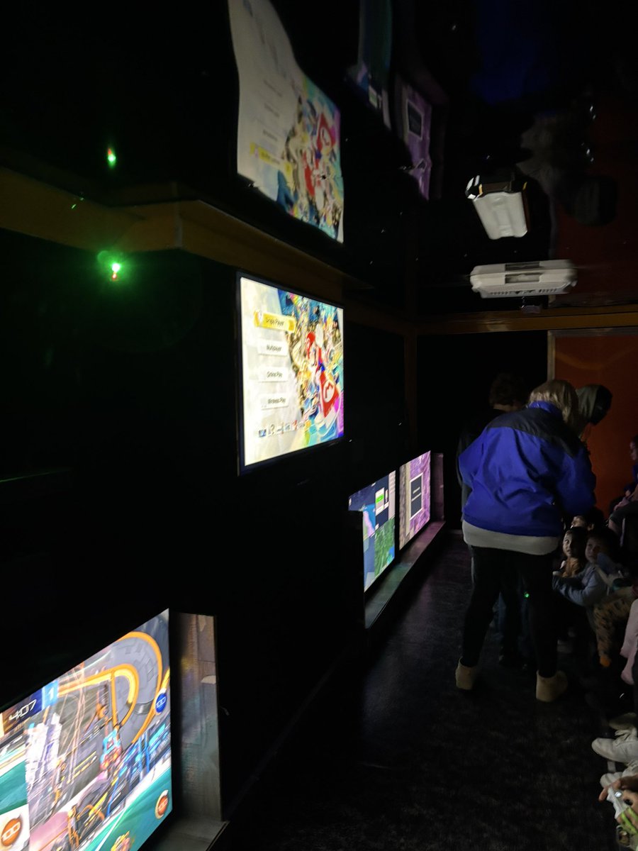 Today our Excellent Eagles got to have some fun on the Zoom Game Bus! They all got to take turns playing a lot of different games and had a blast! Check out how fun today was! 🎮💃🕺