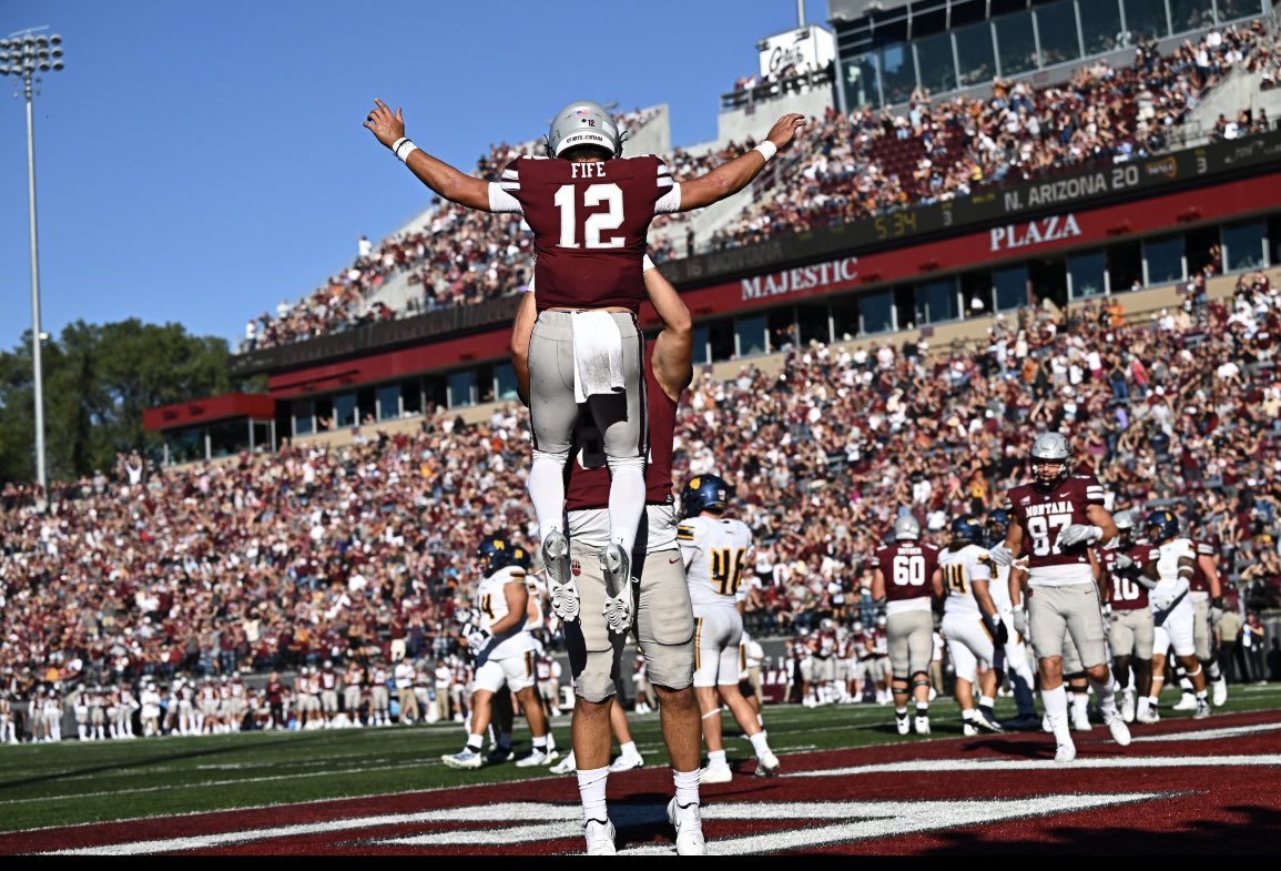 smoltz_29's tweet photo. I have been working and dreaming about  this opportunity for a long time. I am excited to announce that after a great talk with @coachcooperUM, I have received my 1st Division 1 offer from  @MontanaGrizFB https://t.co/08MIiRosC9