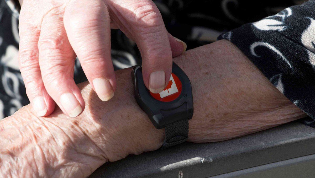 TheBabylonBee's tweet photo. Canadian Life Alert Just Euthanizes You When You Push The Button https://t.co/AXpa4759ww https://t.co/XNmq06aoCI