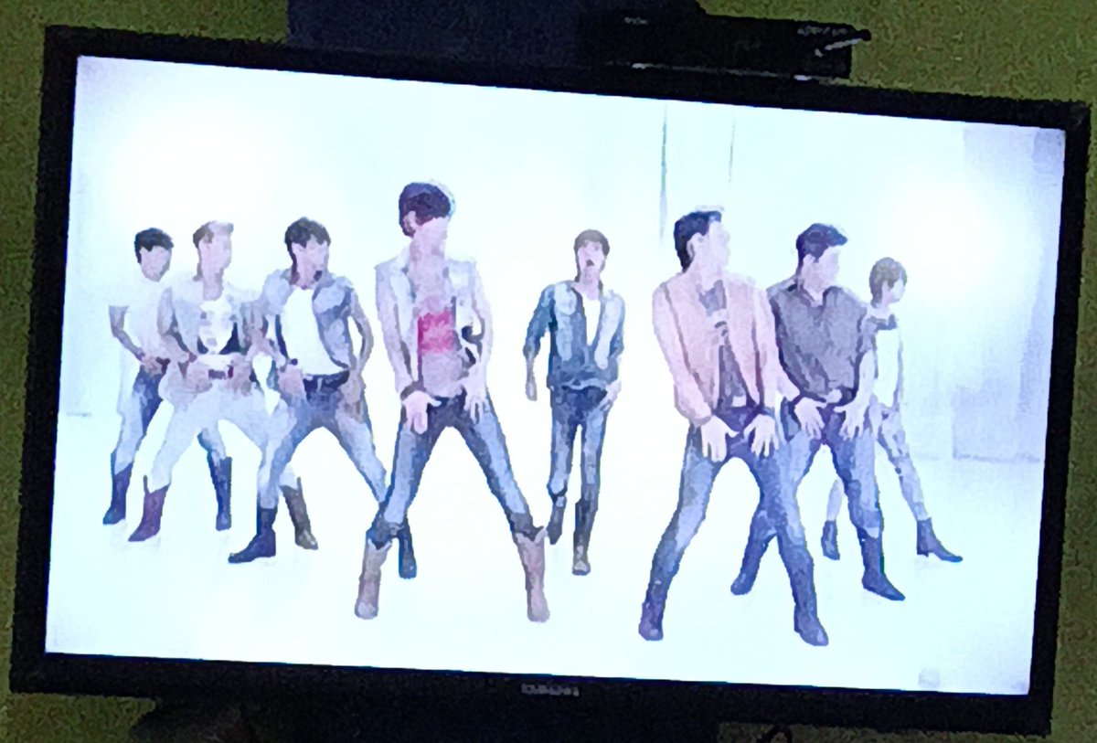 Pagi2 semangats 🙈😂
#NoOther
#SUPERJUNIOR