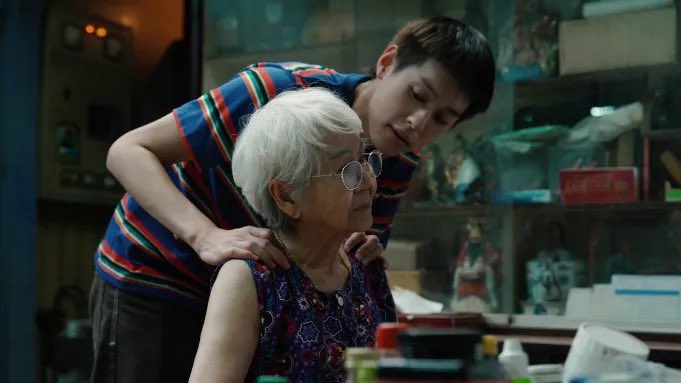 oxentepipoca's tweet photo. Pela primeira vez, após 31 submissões, a Tailândia foi pré-selecionada para o Oscar de Melhor Filme Internacional.  

Putthipong Assaratanakul e Usha Seamkhum estrelam ‘How to Make Millions Before Grandma Dies’, que estreia nesta quinta-feira (19) nos cinemas brasileiros. 🇹🇭 https://t.co/zhSGVuYnmm