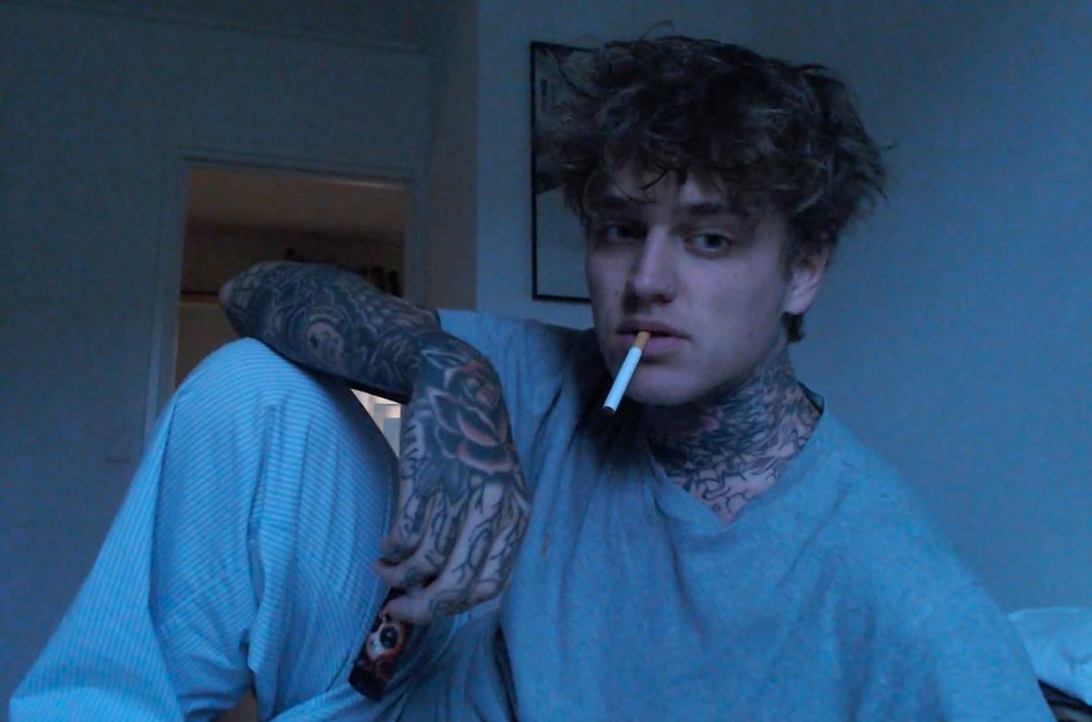 TangibleFuck's tweet photo. holdenc posted:

webcam vibez https://t.co/fFKDe3rAtA