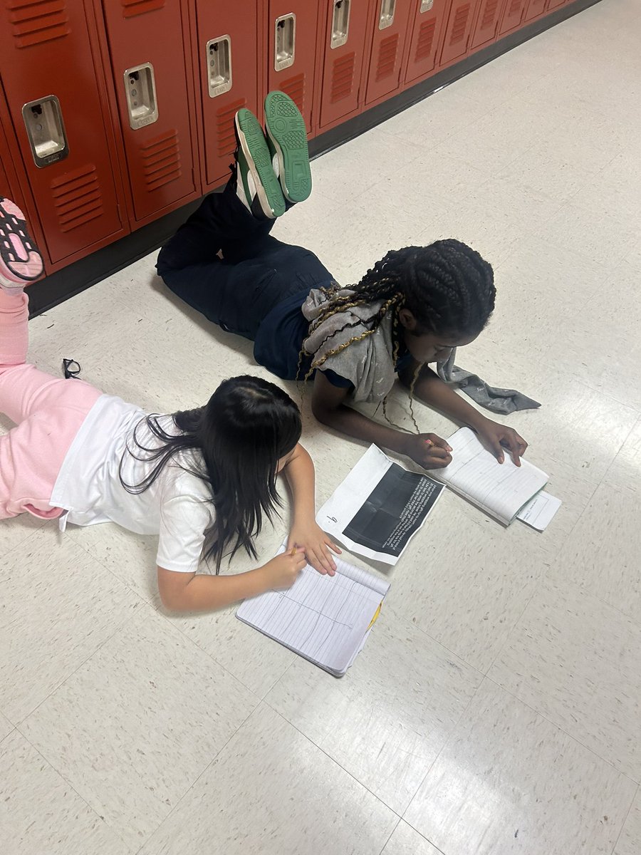 Ms. Seymours4thGrade tweet media