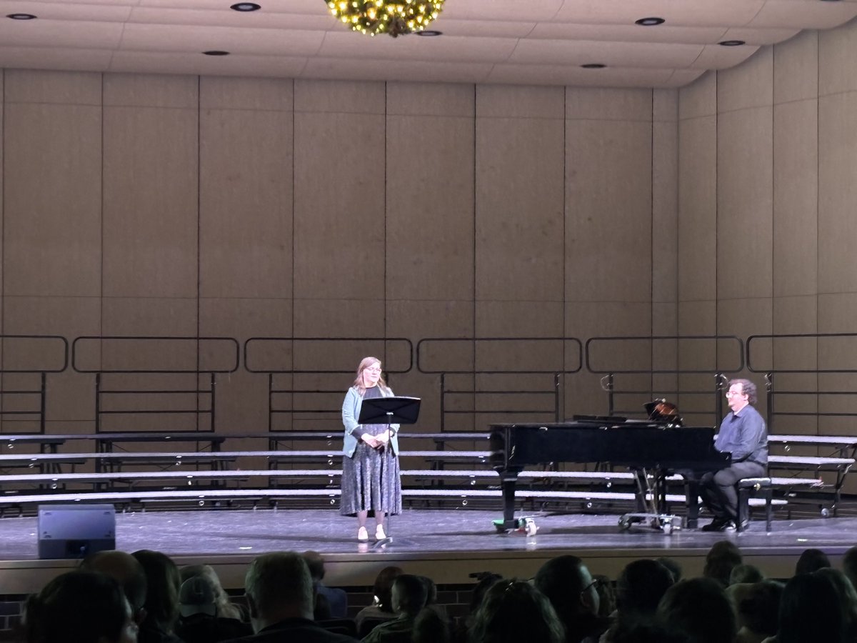 Willis_HS_TX's tweet photo. Our Willis Wildkat High School Choir put on a show tonight at their annual choir concert. @WillisSchools #mcto https://t.co/CTadDw17ce