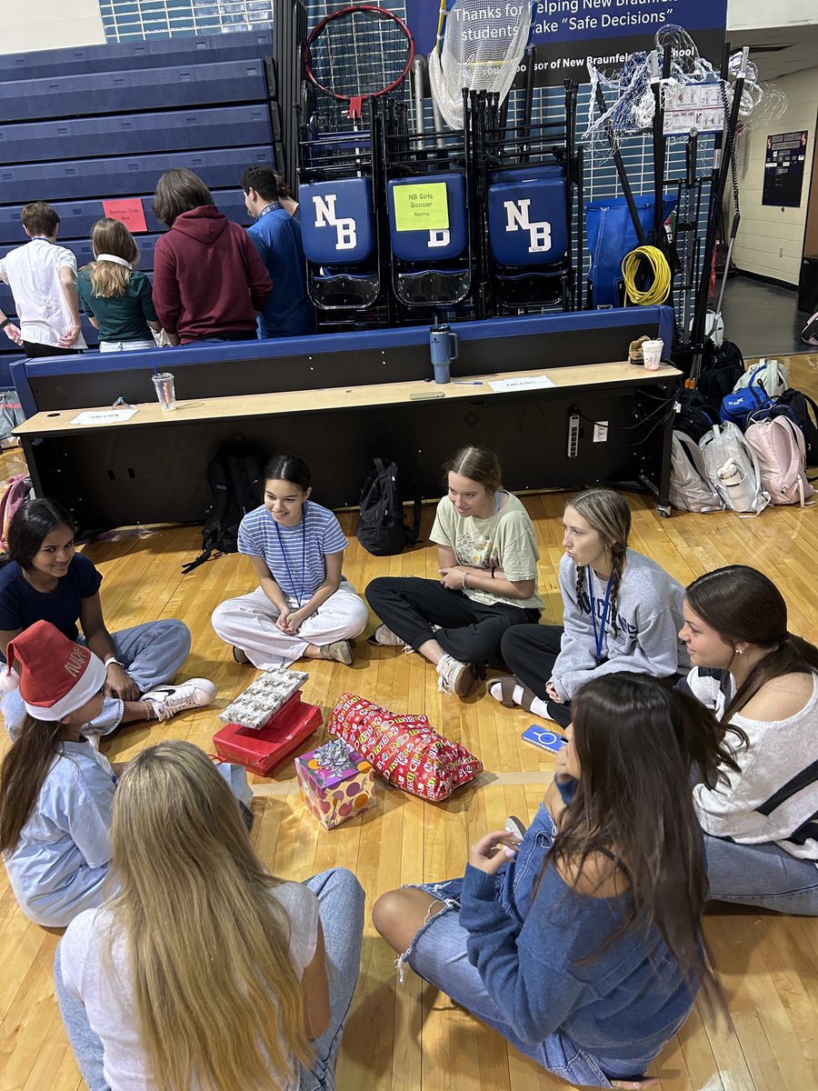 NBGS scored the biggest win it will have this season by helping make Christmas extra special for 4 amazing elementary students through Unicorn Christmas! 🎄🎁 It was an honor to spread some Christmas cheer! ✨ #familyonsix