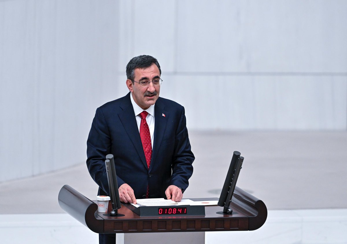 Cumhurbaşkanı Yardımcısı Yılmaz:

"Bizim devlet olarak vatandaşın talebini görmemiz ve buna cevap vermemiz gerekiyor."

❗️Seçim öncesi çalışması bitti denilen,kadro sözü verilen Taşeron işçilere kadro nerede Sn <a href="/_cevdetyilmaz/">Cevdet Yılmaz</a>
<a href="/Akparti/">AK Parti</a>

#TaşeronaKadroSözünüzNerede