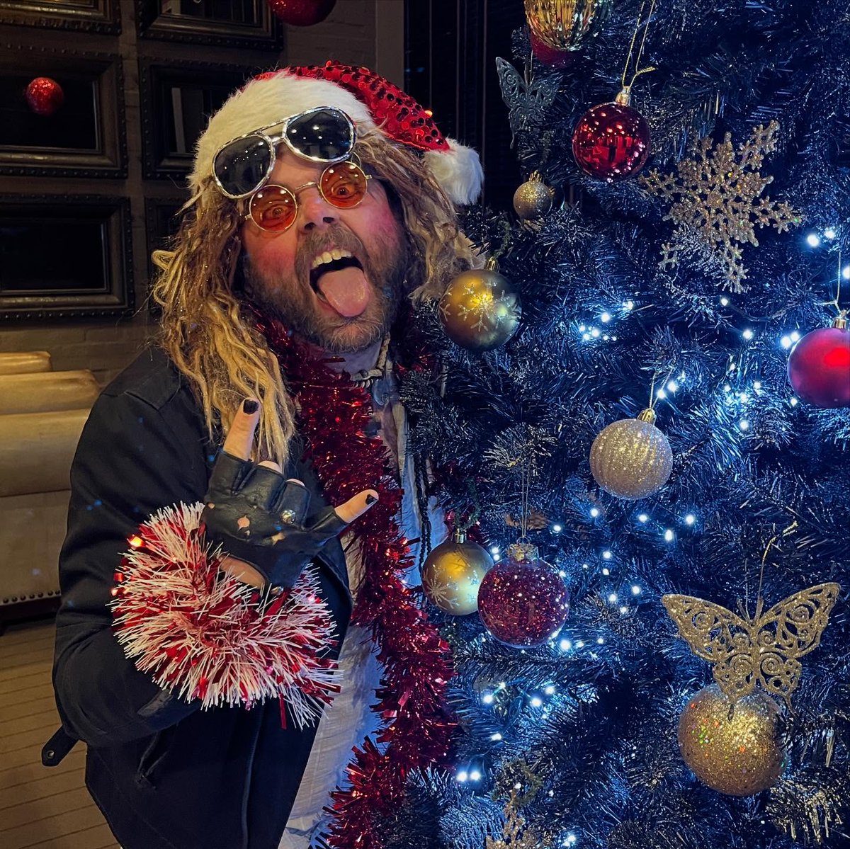 Christmas 2024 (artists impression)

Image courtesy of the wonderful Fancy Entertainment

#actor #murdermystery #performance #itschristmas #performer #christmas #christmas2024
