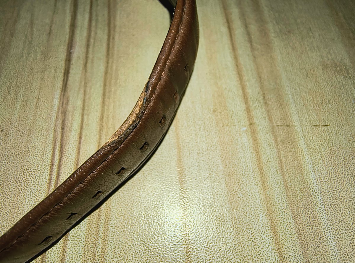 abhishekram's tweet photo. #IN24121319002676751699 
This is beyond unacceptable,I ordered the TITAN Men Green Embellished Watch on 08/12/2024, received it damaged on 09/12/2024, and raised an exchange request on 10/12/2024. Since then, I’ve been getting nothing but excuses and delays @myntra @MyntraSupport https://t.co/7c0S25aft7