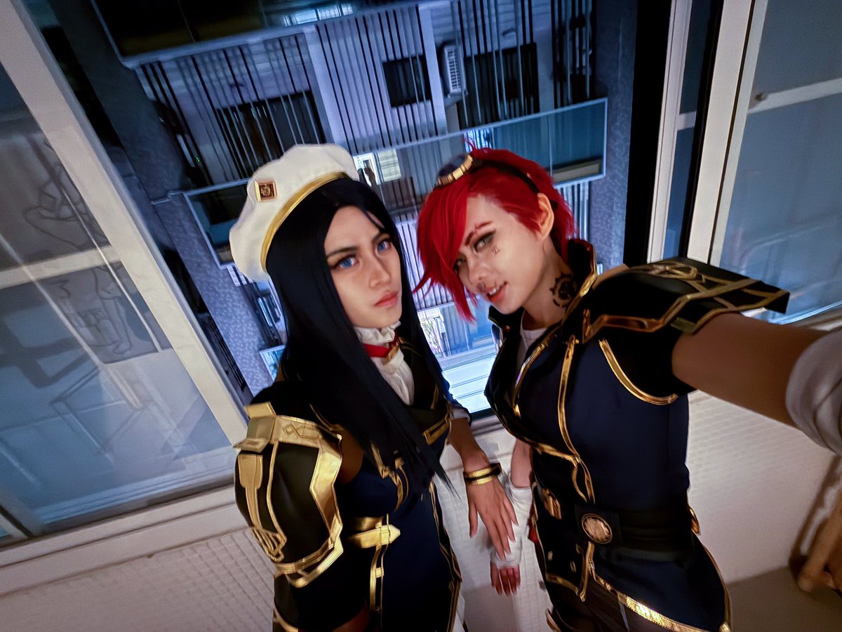 Usercoshoyo's tweet photo. Went to FFK with my 🔥 cupcake

Caitlyn: huyume 冬目
VI: N:Z

#FFK17 #Caitvi #Caitlyn #arcanesseason2 #Arcane #arcanefanart #cosplay #VI https://t.co/CRBJpfDfCn