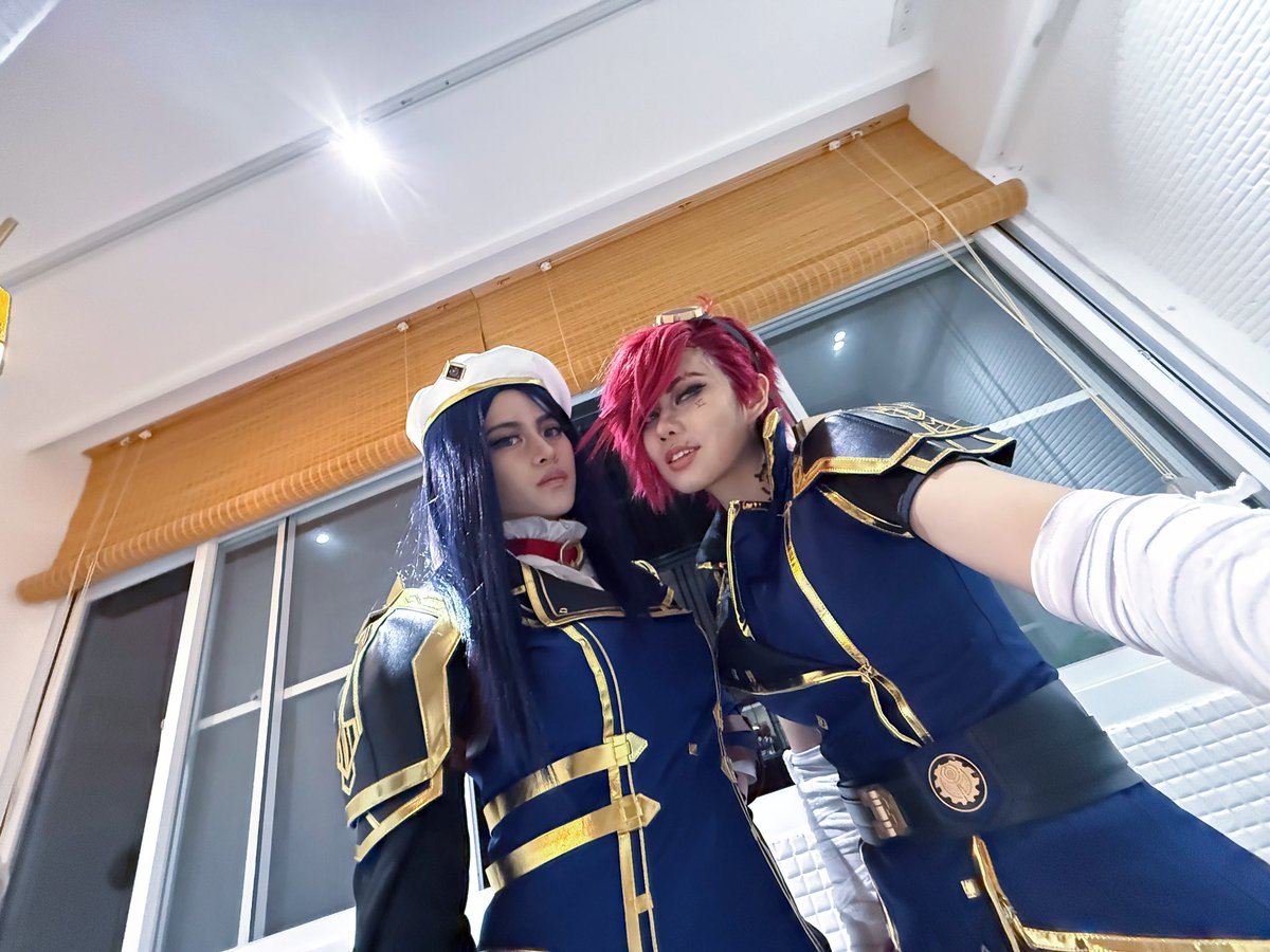 Usercoshoyo's tweet photo. Went to FFK with my 🔥 cupcake

Caitlyn: huyume 冬目
VI: N:Z

#FFK17 #Caitvi #Caitlyn #arcanesseason2 #Arcane #arcanefanart #cosplay #VI https://t.co/CRBJpfDfCn