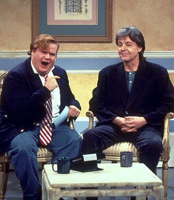 dvesean's tweet photo. December 18 1997

One of the most difficult challenges of working in Radio is when a beloved celebrity dies,

You have to announce it on the air. Live.
No safety net.

I was on the air today at DVE 1997, when the bulletin broke that Chris Farley 33 had d.

OD. Cocaine &amp; morphine. https://t.co/NkDuEbWSc6