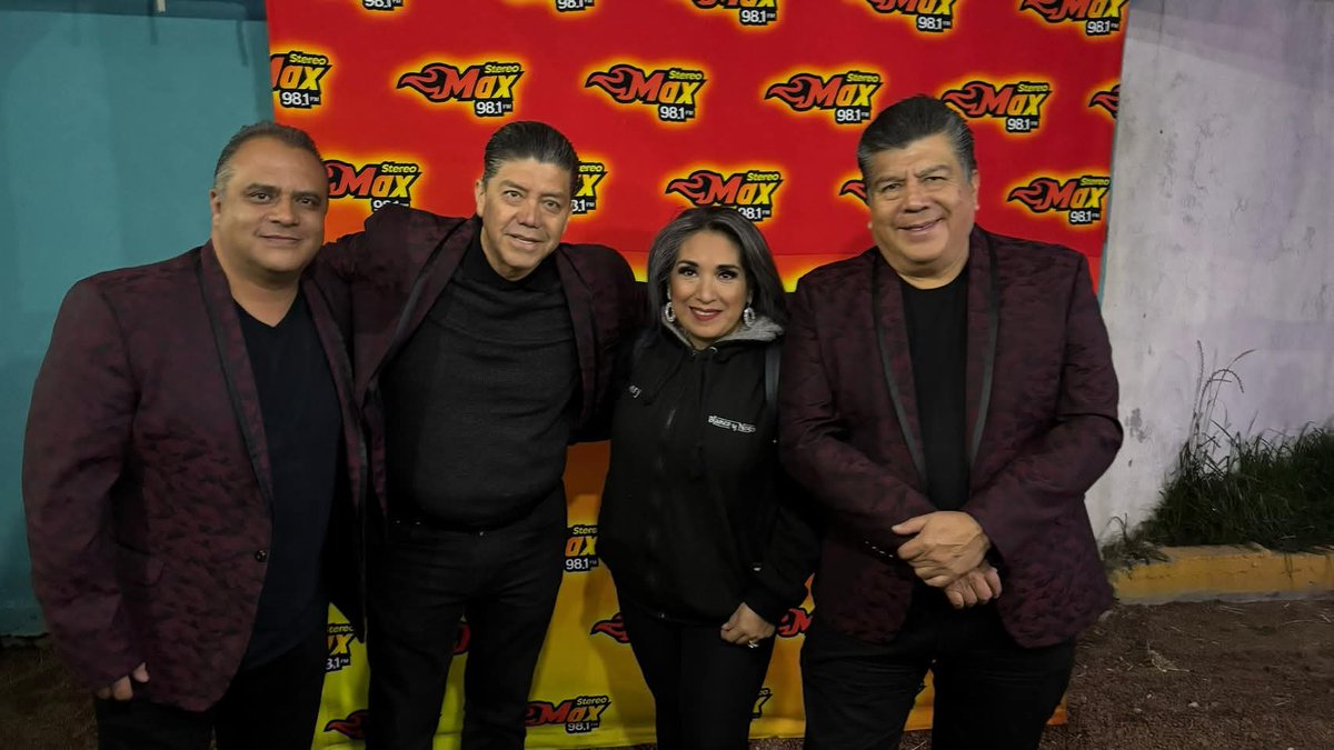 GpoBlancoyNegro's tweet photo. Gracias #Totolac Tlaxcala #StereoMax Magnífico Público.
Síguenos en nuestros canales de #YouTube
https://t.co/lCGpcURjy2
https://t.co/RxGXlgK9mS
O visita nuestra páginas
https://t.co/2YkAYuQud7
https://t.co/gz73wEusMw
RRSS
https://t.co/yw8mNdqaNR
https://t.co/5OHcGa6iwl https://t.co/a4DAJEnJat
